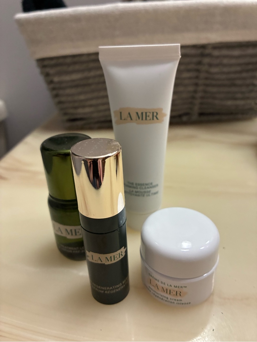 La Mer Skincare Quartet sample kit.